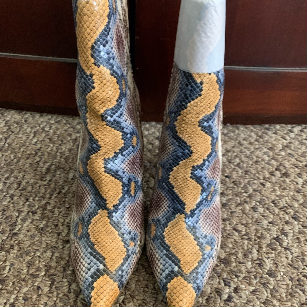 Steve Madden Trista Multisnake Boots